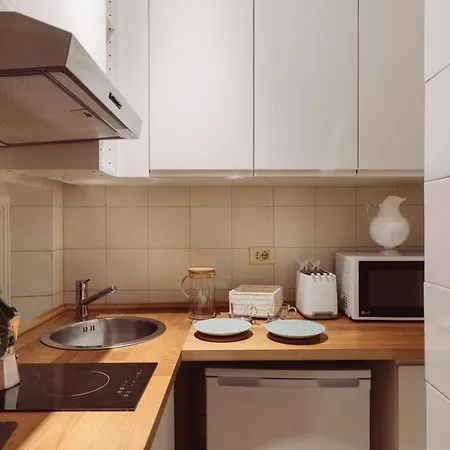 Relais Rasella 47 Апартаменты *